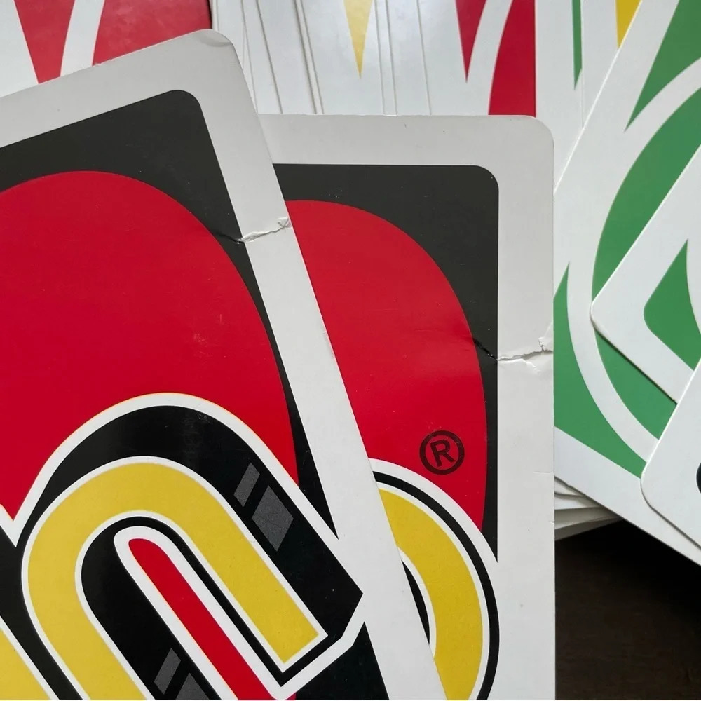 Oversized Uno Cards - Picture 2 of 5
